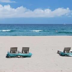 Oceanfront Condo on the Shores of the Palm Beaches
