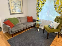 Bright one-bedroom bungalow, located near all Pasadena’s best attractions. - Image 2