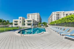 Oceanfront Condo on the Shores of the Palm Beaches - Image 2