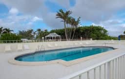 Oceanfront Condo on the Shores of the Palm Beaches - Image 4