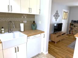 Beautiful bungalow, close to Pasadena. - Image 5