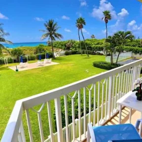 Stunning Views - Beachfront Pool Condo - Coral Blue - Image 1