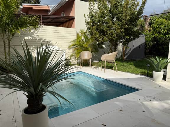 Stylish two-bedroom home in Buena Vista with private spa - Image 5