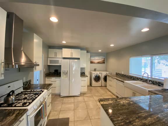 Charming family home in a quiet neighborhood of Burbank: Greenview - Image 3