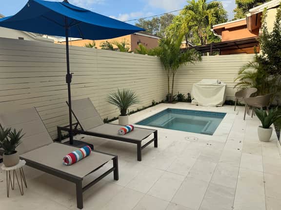 Multi Family Resort Like Getaway: Casa Lucia - Image 2